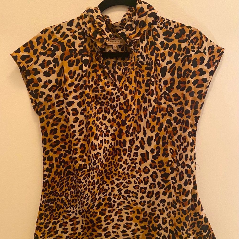 Leopard print top